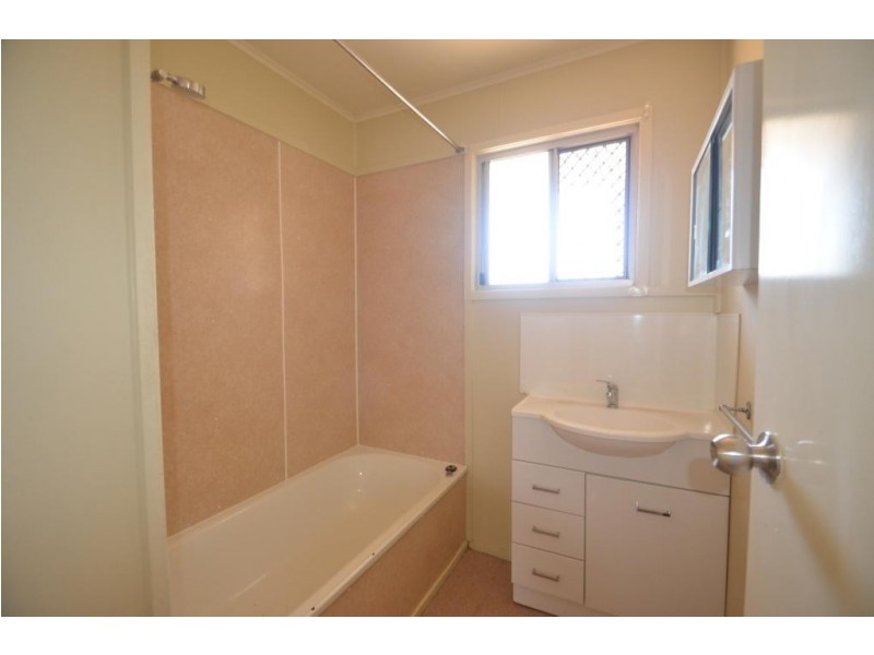 38 Proposch Street, Oakey QLD 4401