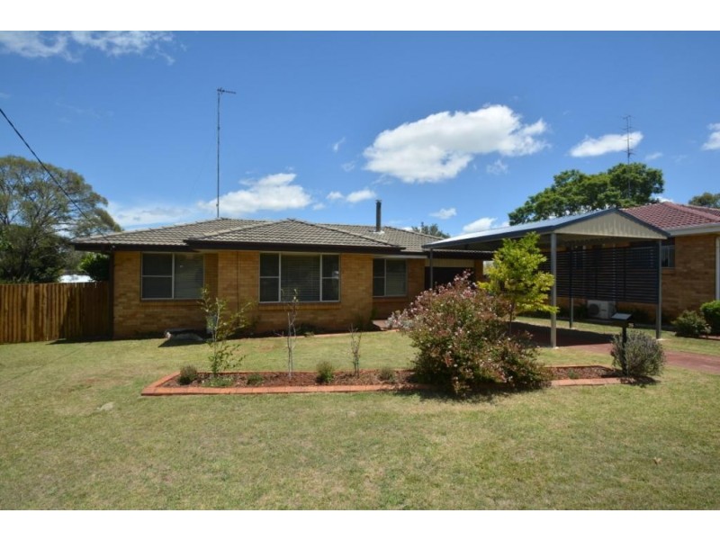 25 Batterbee Street, Rangeville QLD 4350