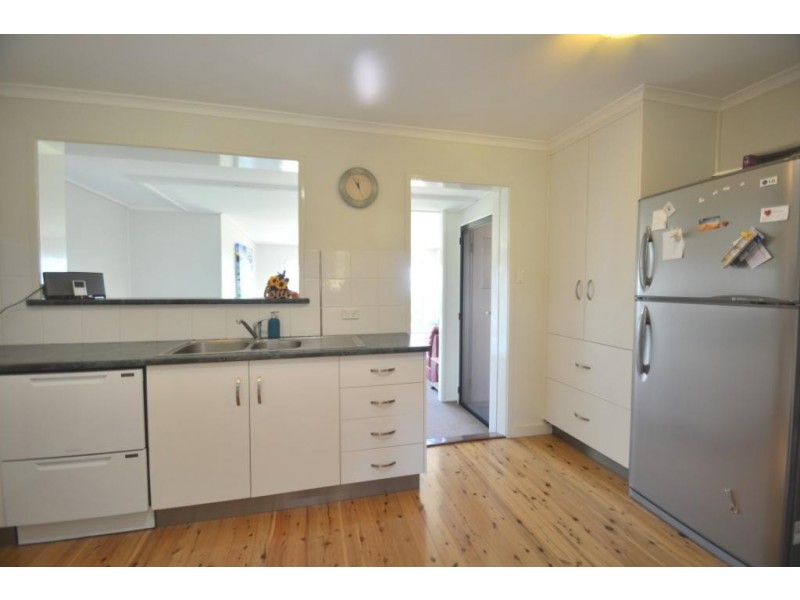 25 Batterbee Street, Rangeville QLD 4350