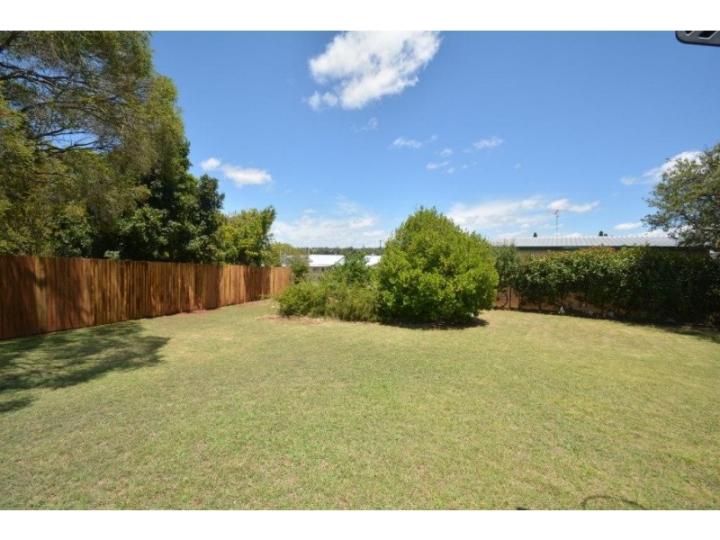 25 Batterbee Street, Rangeville QLD 4350