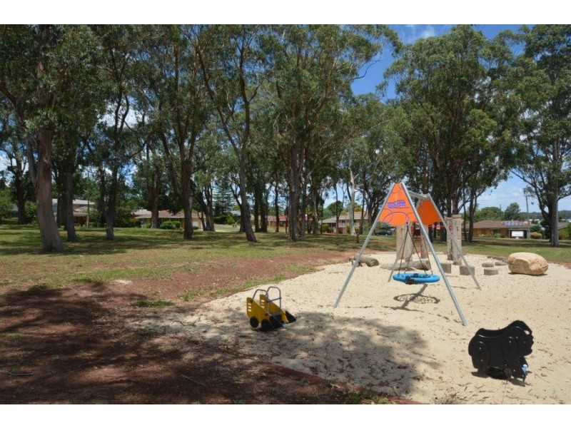 25 Batterbee Street, Rangeville QLD 4350