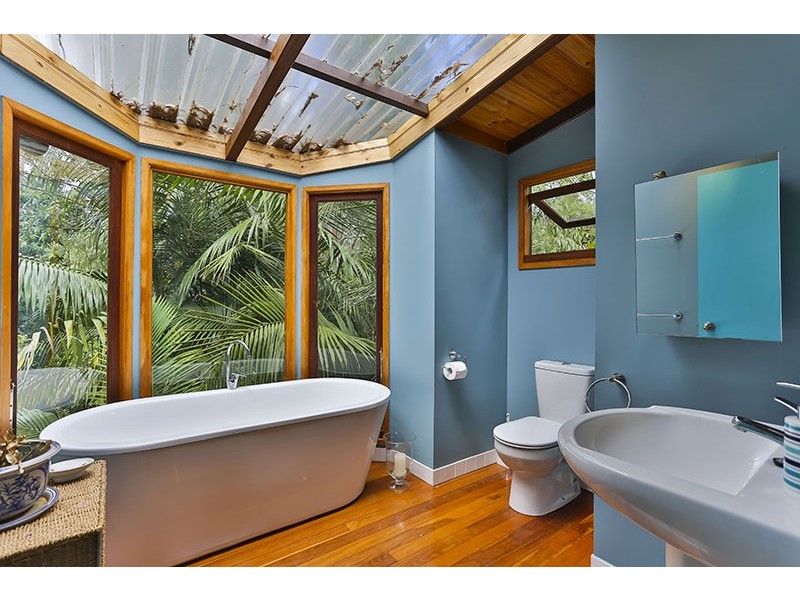 70 Wilkes Road, Hampton QLD 4352