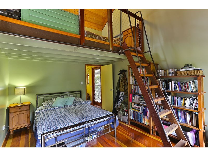 70 Wilkes Road, Hampton QLD 4352