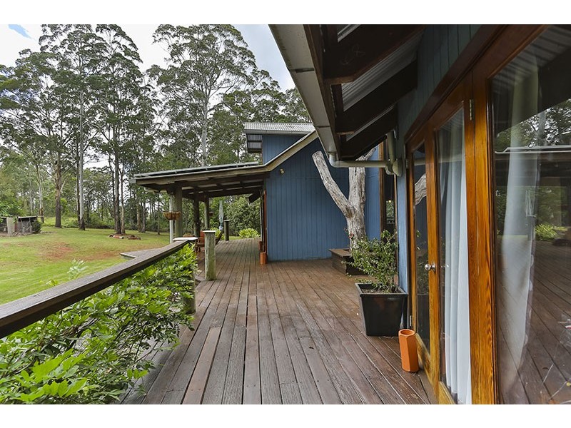 70 Wilkes Road, Hampton QLD 4352