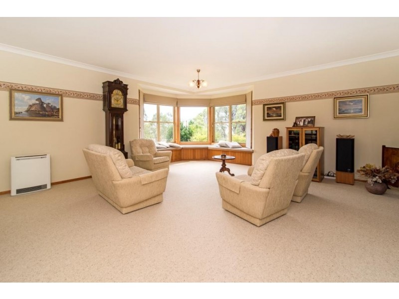 38 Carroll Road, Hodgson Vale QLD 4352