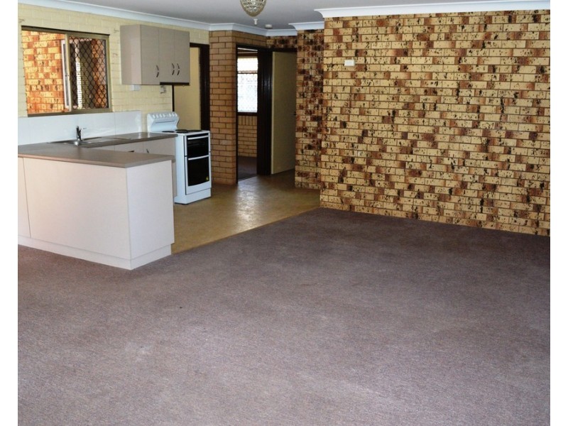 3/353 West Street, Harristown QLD 4350