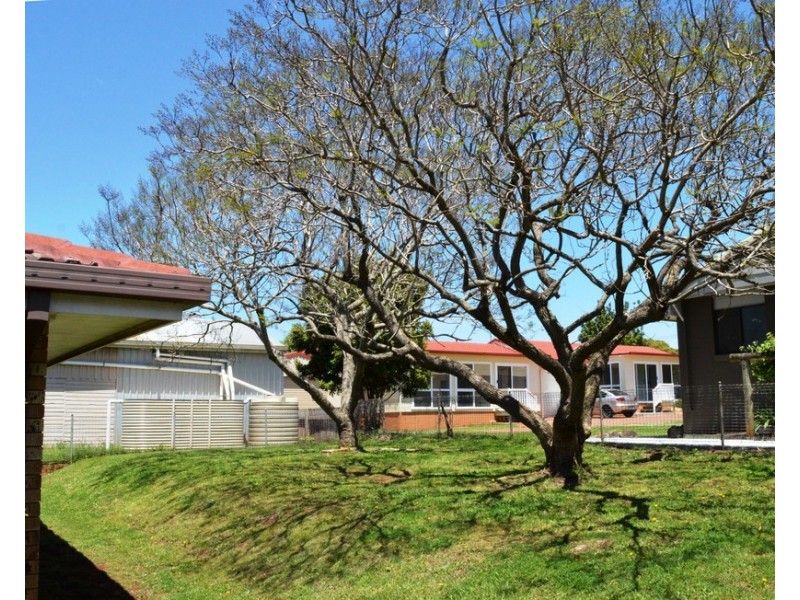 3/353 West Street, Harristown QLD 4350
