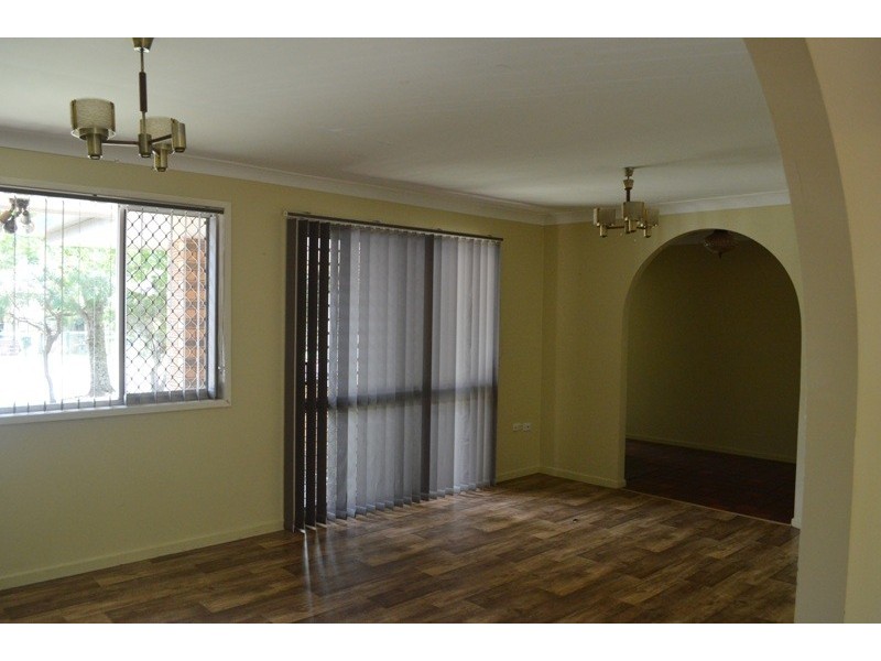 6 Risdon Street, Newtown QLD 4350