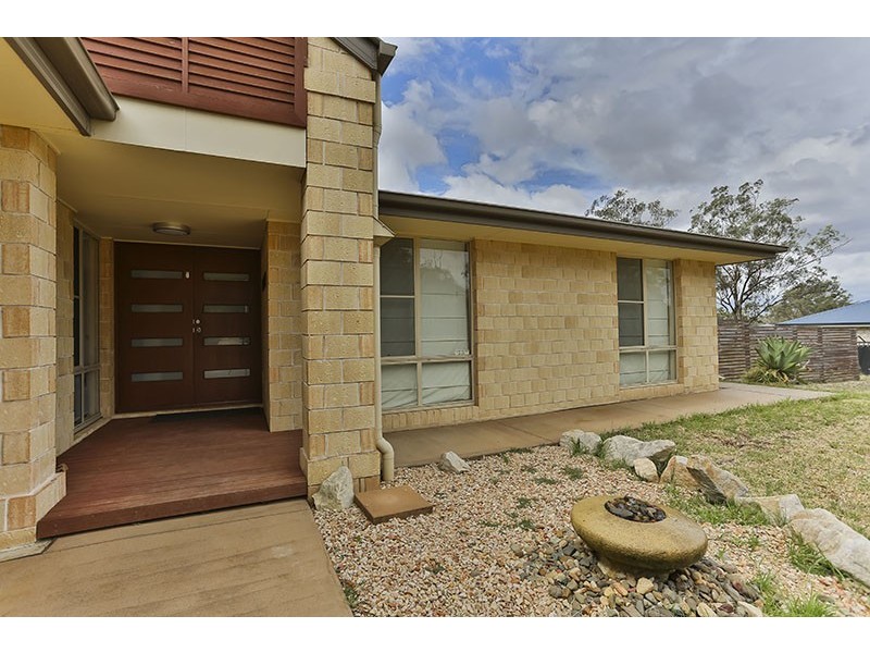 110 Peters Road, Meringandan West QLD 4352
