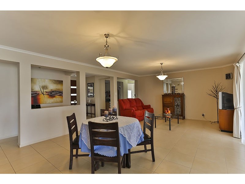 110 Peters Road, Meringandan West QLD 4352