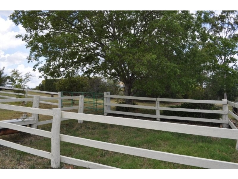 1 Greenwattle street, Cranley QLD 4350