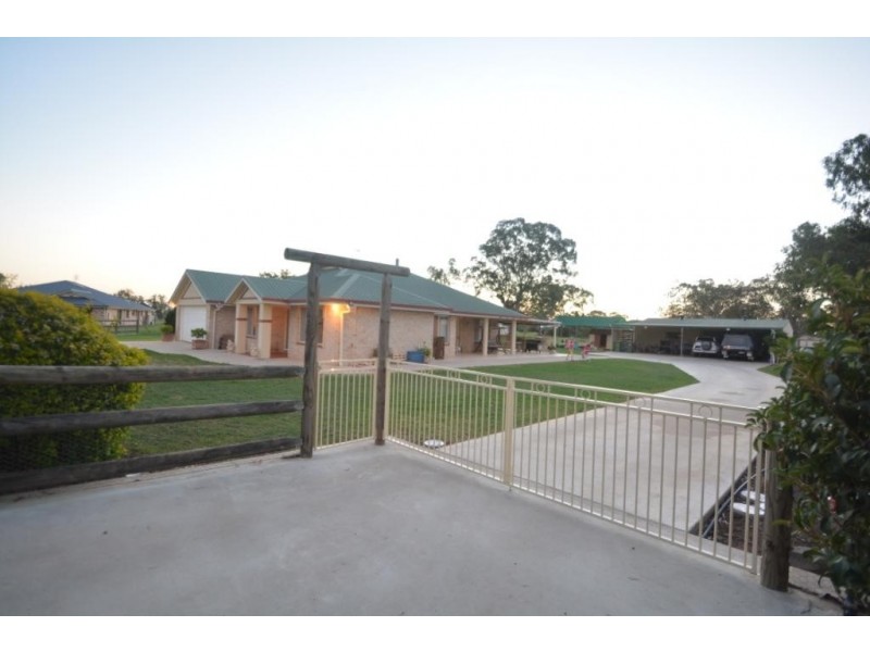 21 Sussex Drive, Oakey QLD 4401