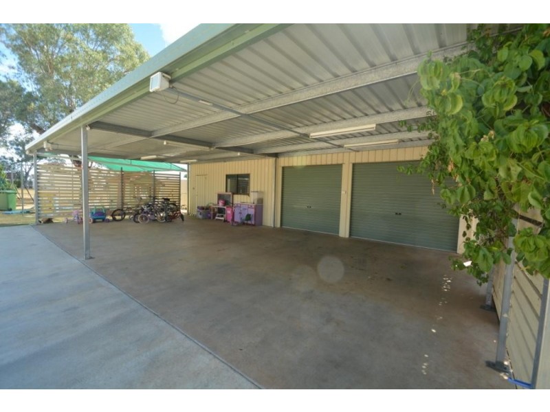 21 Sussex Drive, Oakey QLD 4401