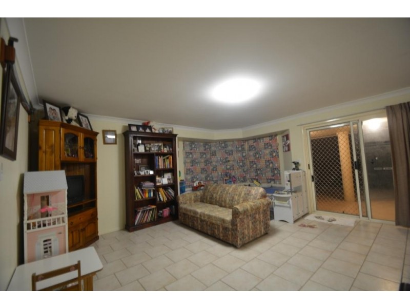 21 Sussex Drive, Oakey QLD 4401