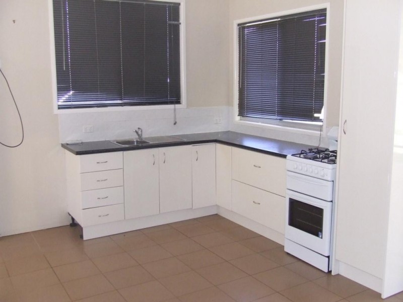 6 Yonder Lane, Cabarlah QLD 4352