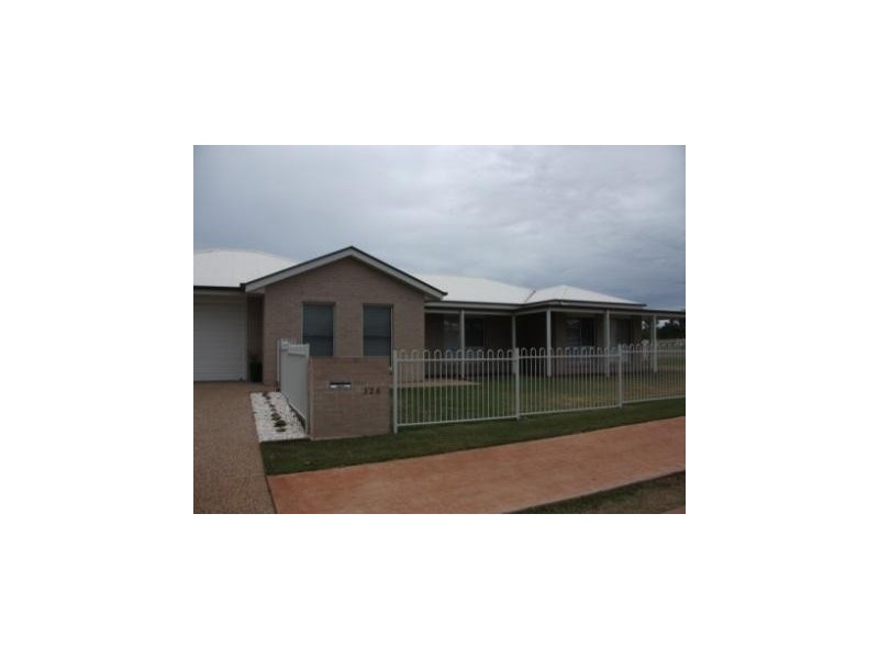 326 Ramsay Street, Middle Ridge QLD 4350