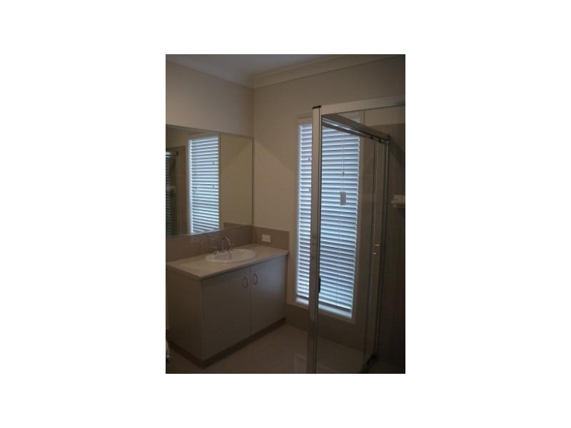 326 Ramsay Street, Middle Ridge QLD 4350