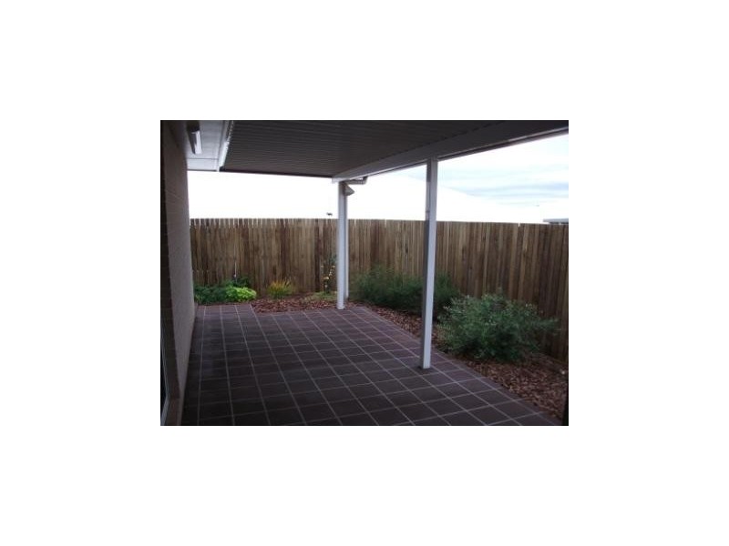 326 Ramsay Street, Middle Ridge QLD 4350