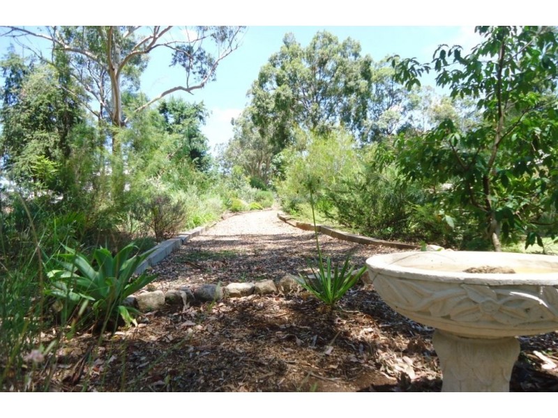 13 Marion Street, Pechey QLD 4352