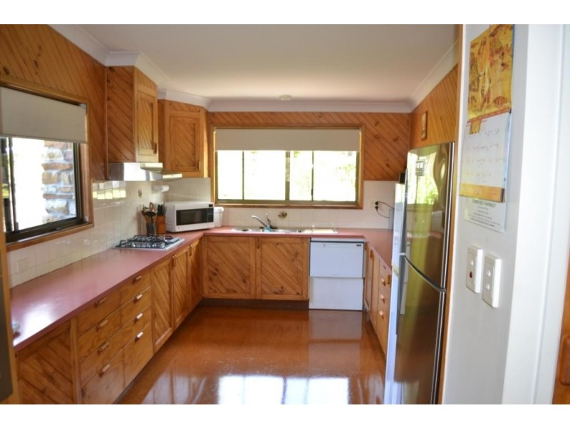 13 Voll Road, Crows Nest QLD 4355
