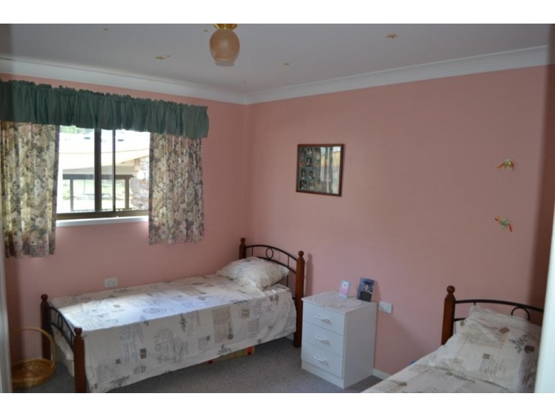 13 Voll Road, Crows Nest QLD 4355