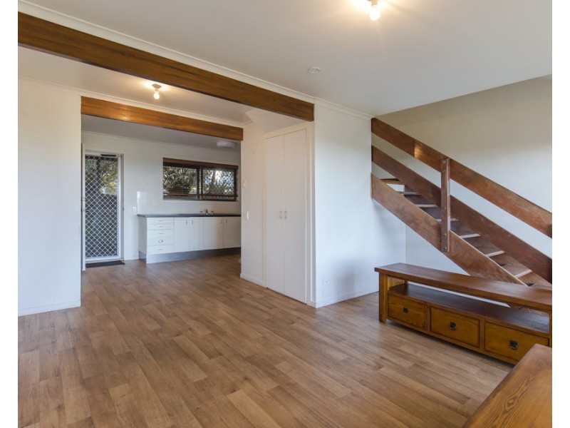 19/2 Benjamin Street, Mount Lofty QLD 4350