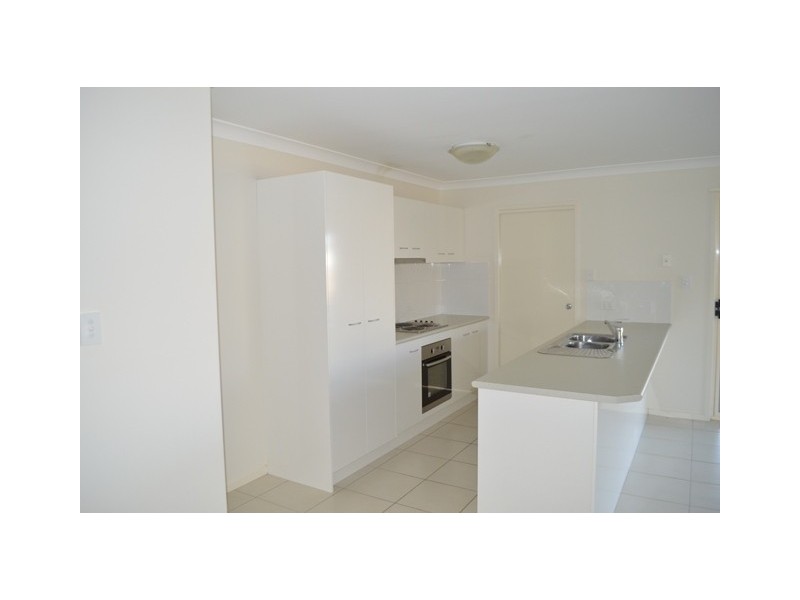 18 Sweeney Street, Kearneys Spring QLD 4350