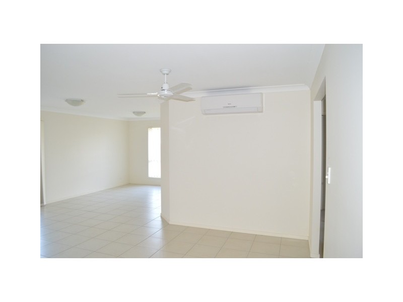 18 Sweeney Street, Kearneys Spring QLD 4350