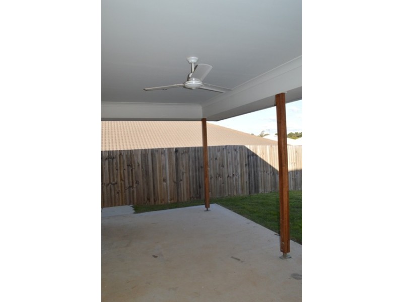 18 Sweeney Street, Kearneys Spring QLD 4350