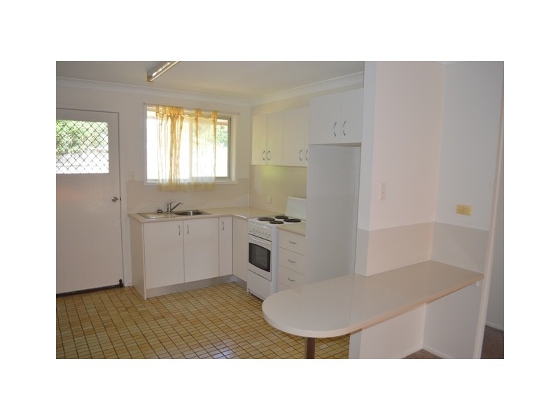 2/548 Greenwattle Street, Glenvale QLD 4350