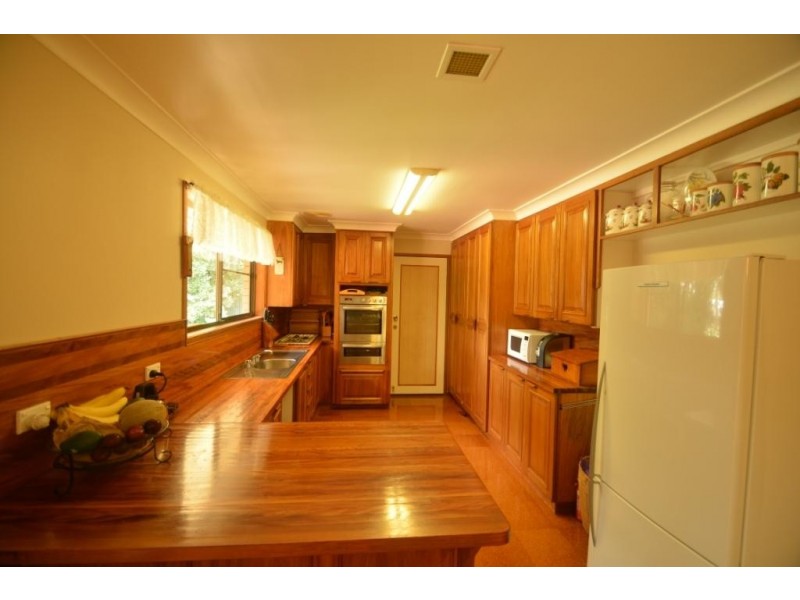 19 Trousdell Court, Rockville QLD 4350
