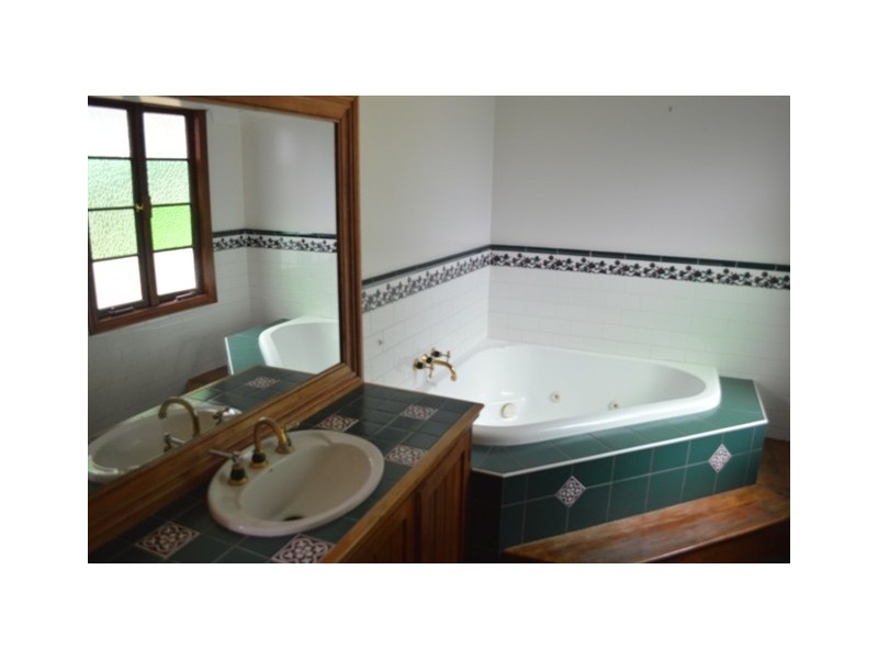23 Moloney Street, North Toowoomba QLD 4350