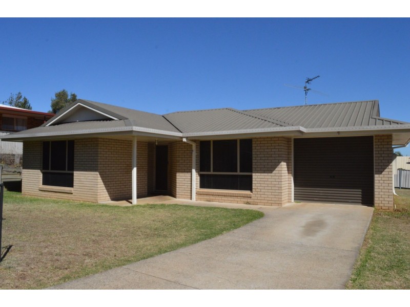 9 Dylan Court, Darling Heights QLD 4350