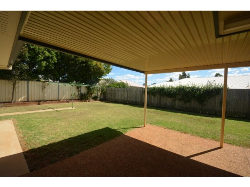 46 Jutsum Street, Middle Ridge QLD 4350
