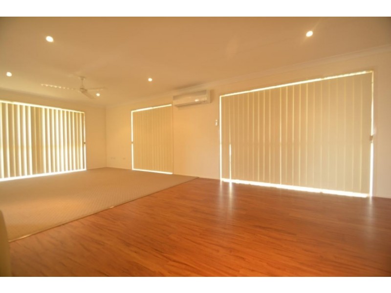 46 Jutsum Street, Middle Ridge QLD 4350