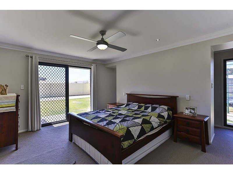 18 Ashford Drive, Wyreema QLD 4352
