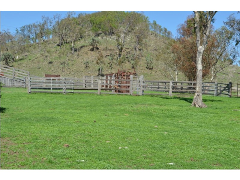 364 Matthews Road, Mount Moriah QLD 4403