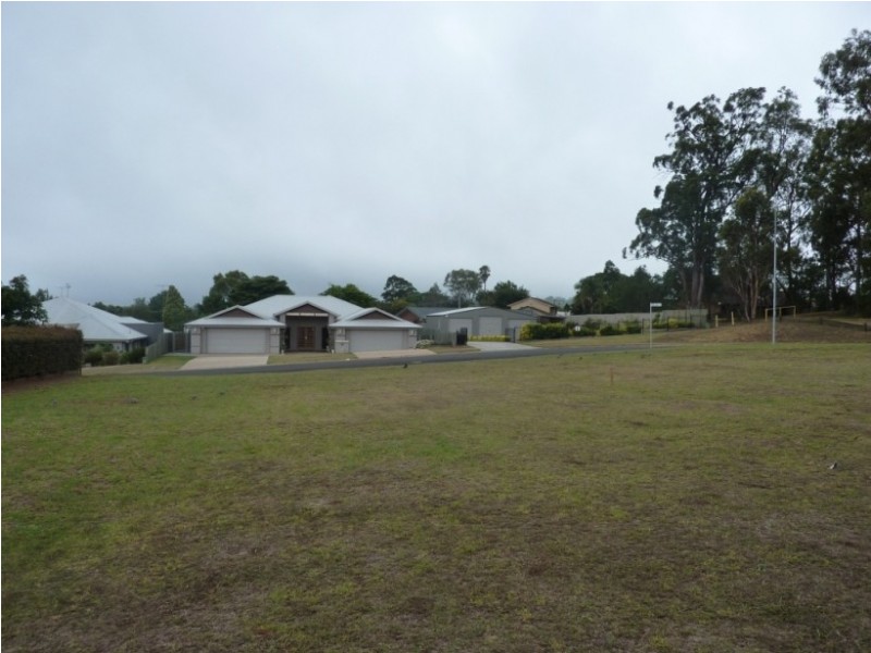 11 Pelican Drive, Rangeville QLD 4350