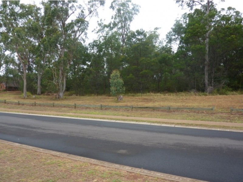 11 Pelican Drive, Rangeville QLD 4350