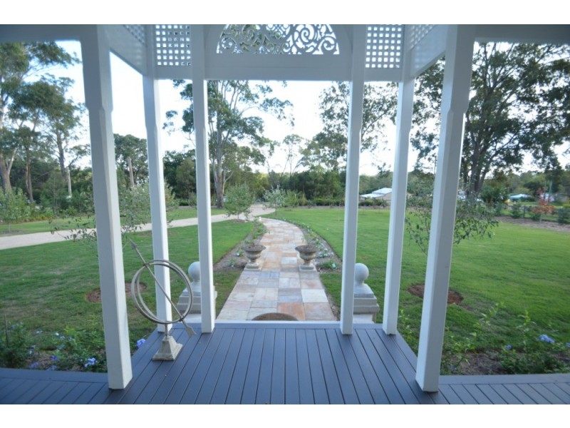 31 Edward Street, Pechey QLD 4352