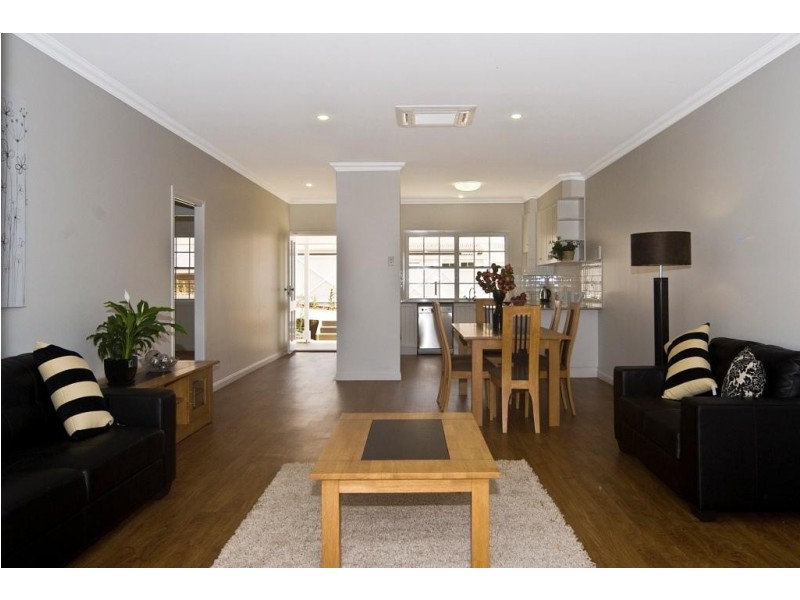 Unit 1, 90 Glenvale Road, Harristown QLD 4350