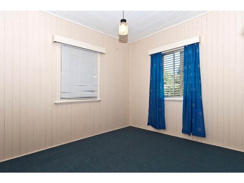 22 Glenvale Road, Harristown QLD 4350