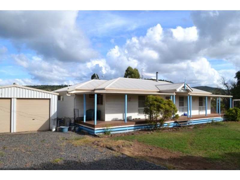 24 Cooks Road, Glencoe QLD 4352