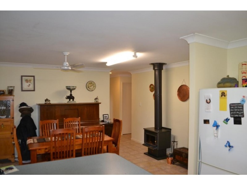 24 Cooks Road, Glencoe QLD 4352