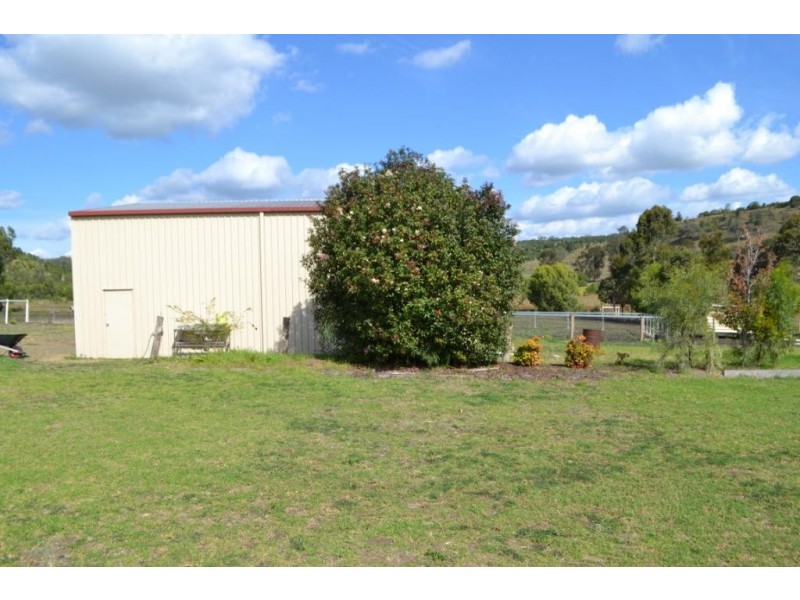24 Cooks Road, Glencoe QLD 4352