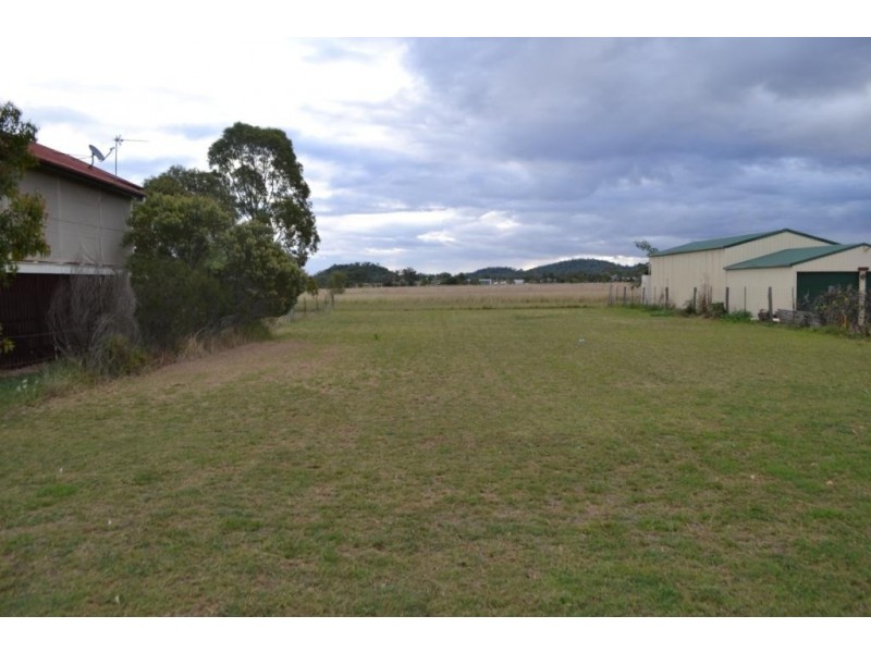 16 Side Street, Mount Tyson QLD 4356