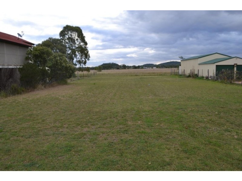 16 Side Street, Mount Tyson QLD 4356