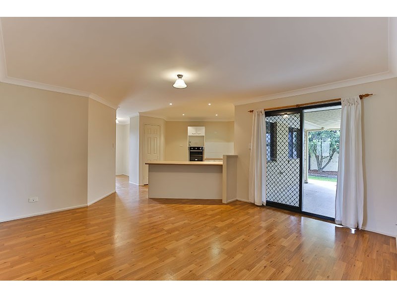 7 Eric Court, Cambooya QLD 4358