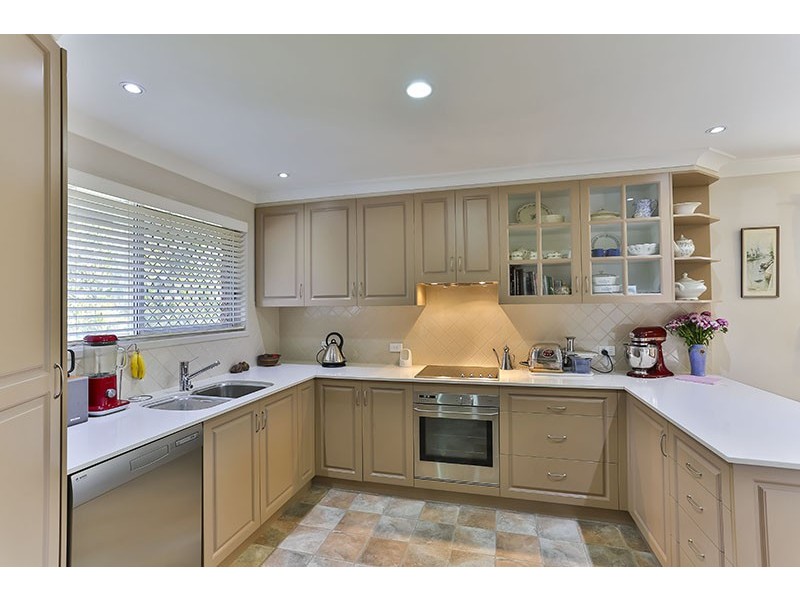 5 Skyline Drive, Glenvale QLD 4350