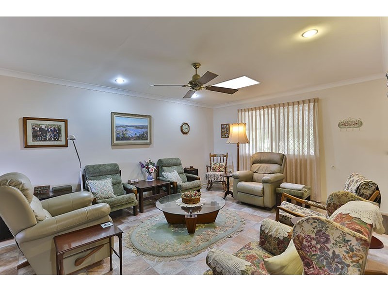 5 Skyline Drive, Glenvale QLD 4350